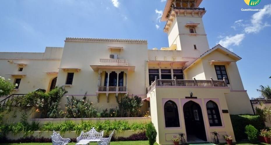 Lake view heritage stay, Mount Abu 1